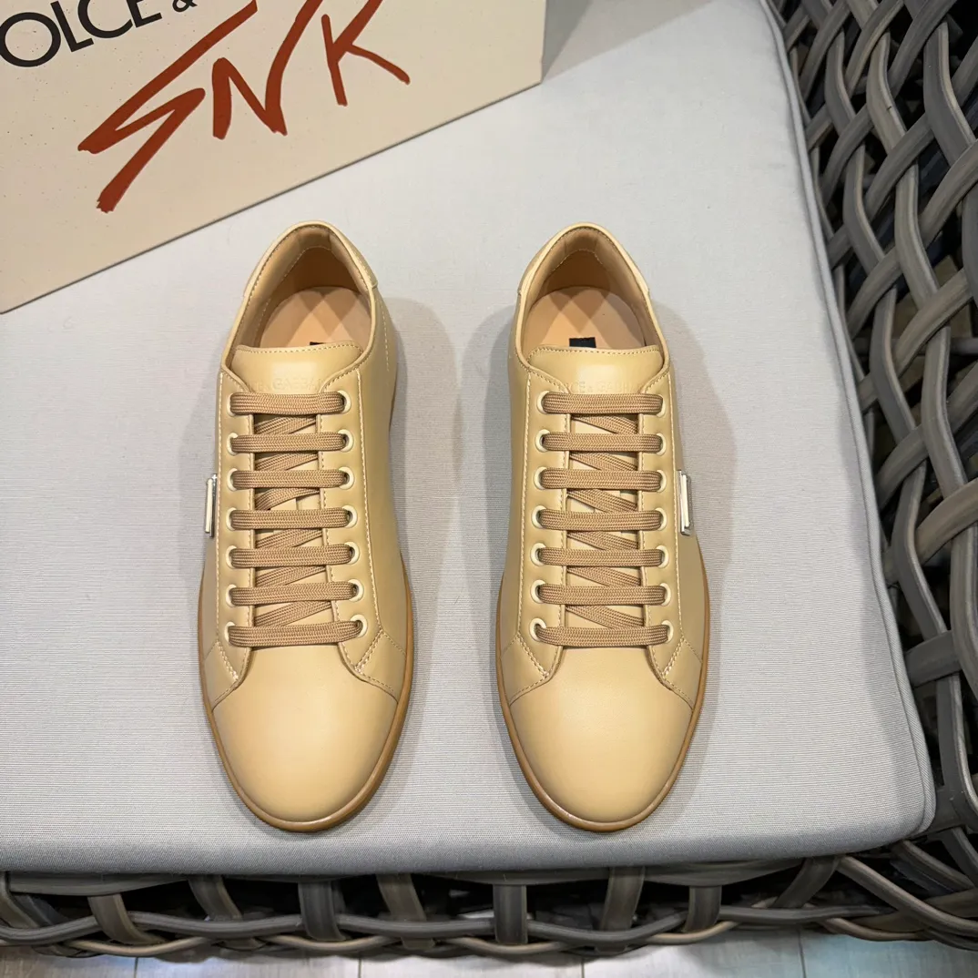 Men's Men's Shoes 💰400 [New Style] 🐝🐝DG—Dolce&G men's calfskin sneakers Portofino Yacht shoes, simple and versatile design, unique saddle leather soles. The Dolce &G logo rear wing is the icing on the cake. Imported cowhide + rubber outsole Size: 39-44 (customized at 38.45)